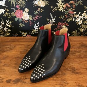 Botín Rosalía cuero negro • a pedido