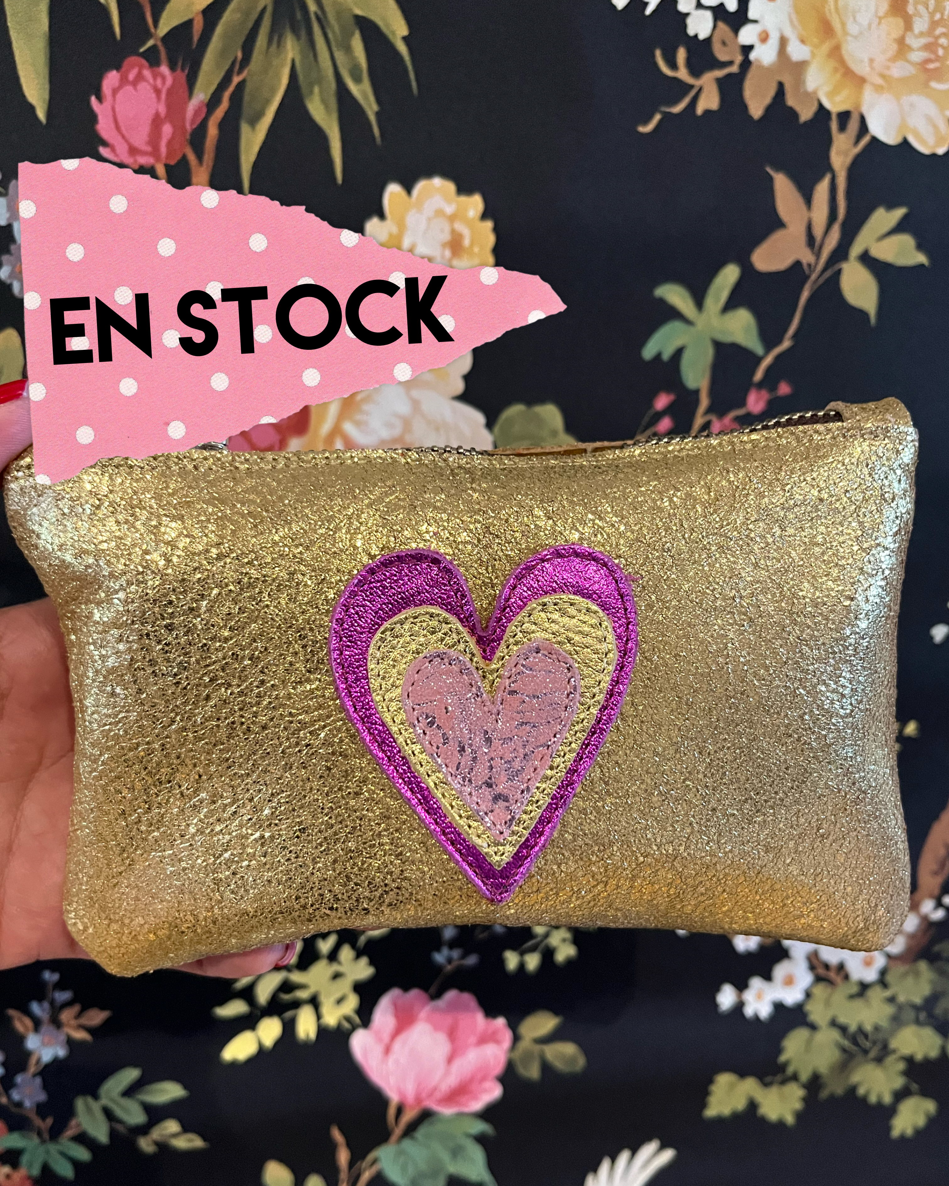 Billetera abundantia de piel dorado