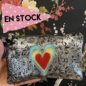 Billetera abundantia de piel folia plata